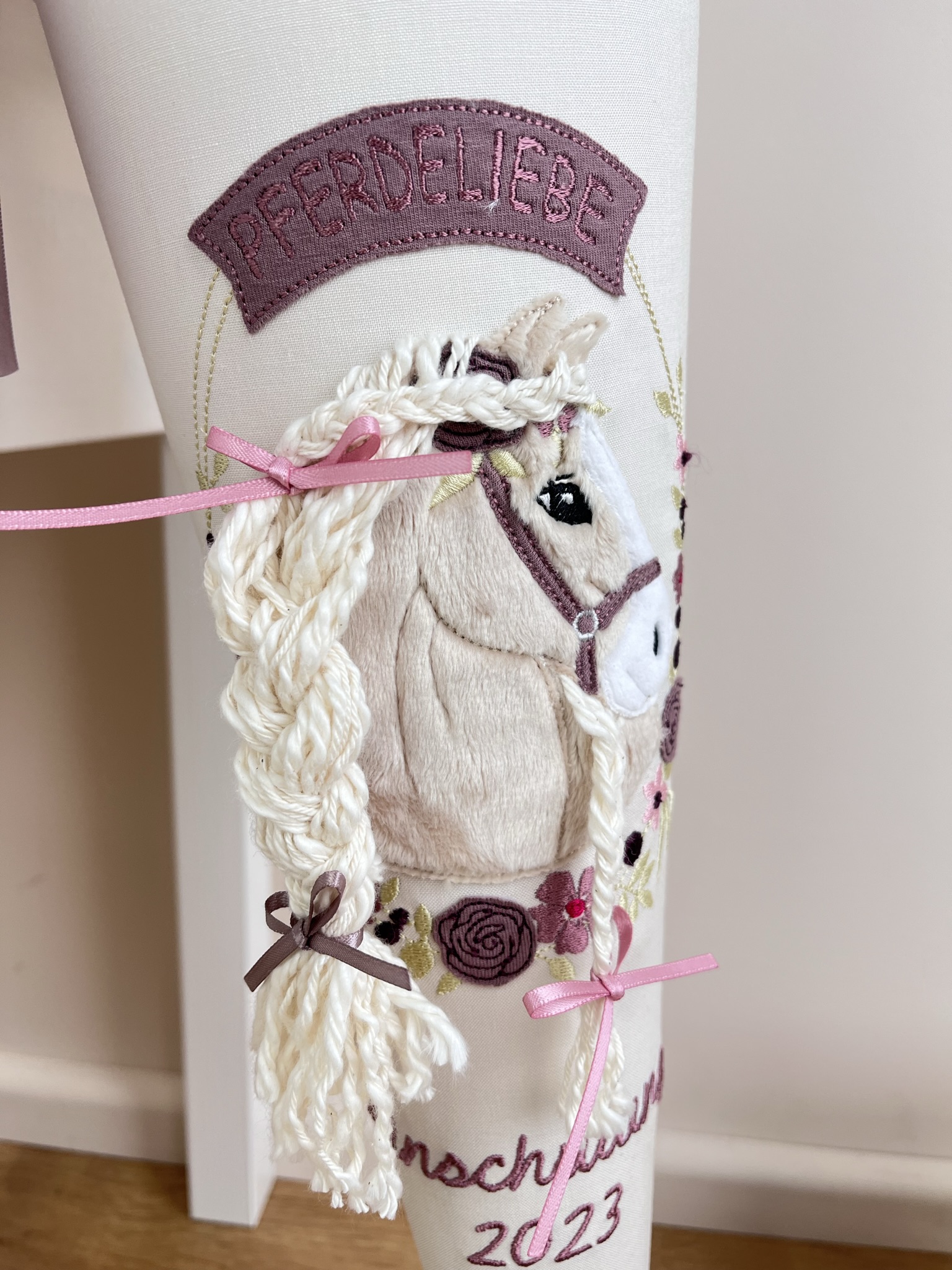 Schultüte Pferdeliebe Blümchen creme