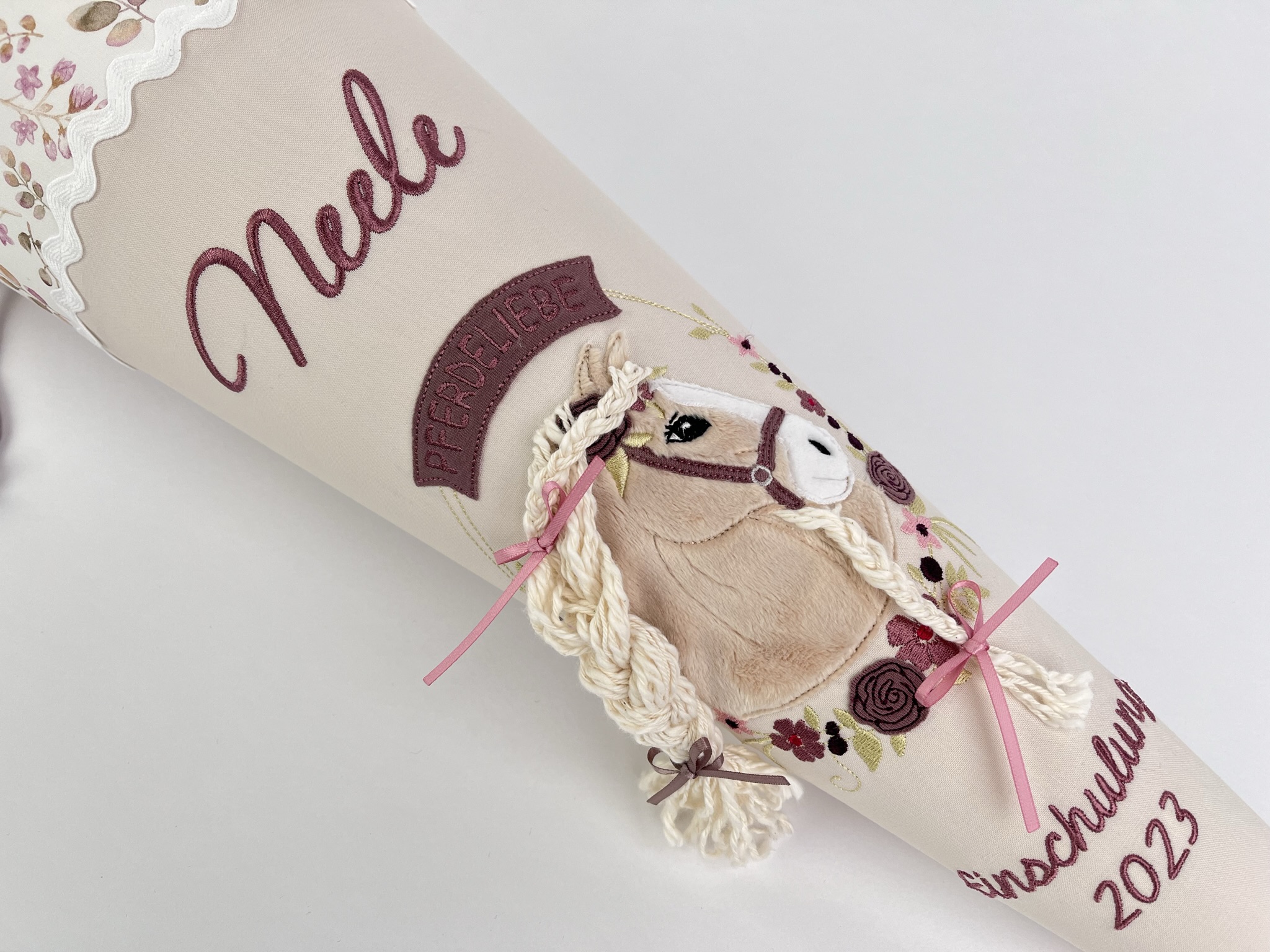 Schultüte Pferdeliebe Blümchen creme