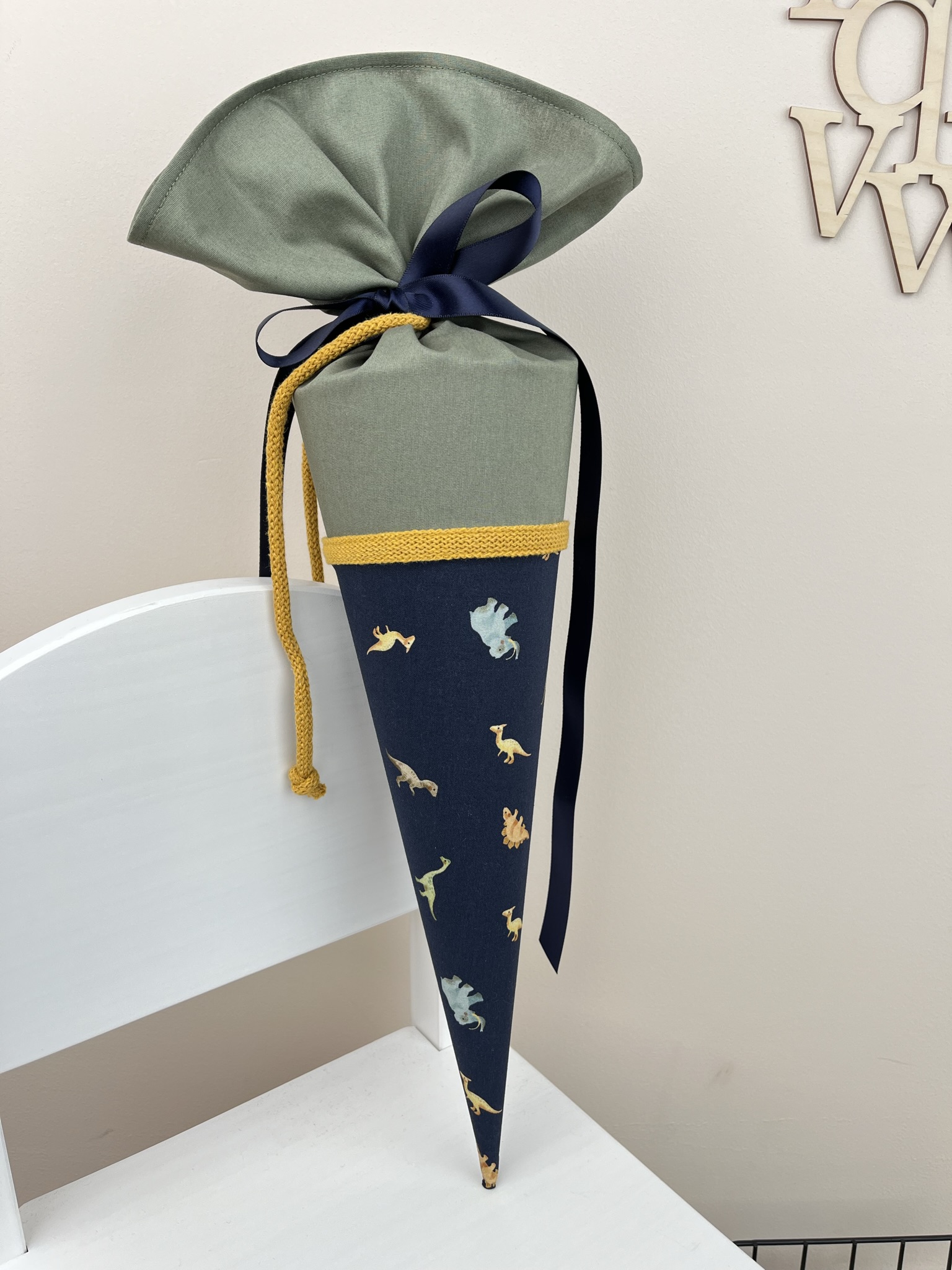 Geschwistertüte Kindergartentüte Dino grün
