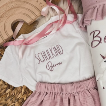 T-Shirt weiß Schulkind und Name