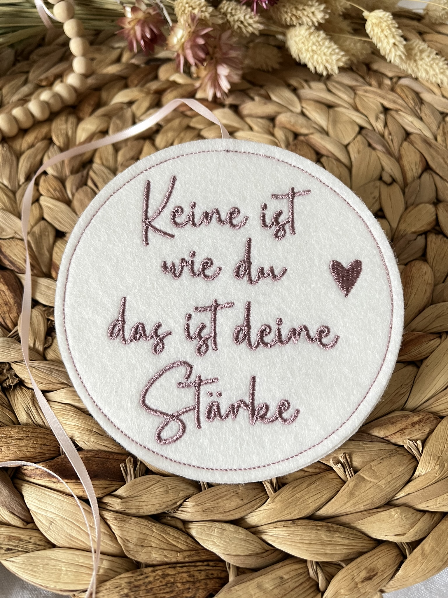 Filz Anhänger – Keine ist wie du – das ist deine Stärke – mit Herz