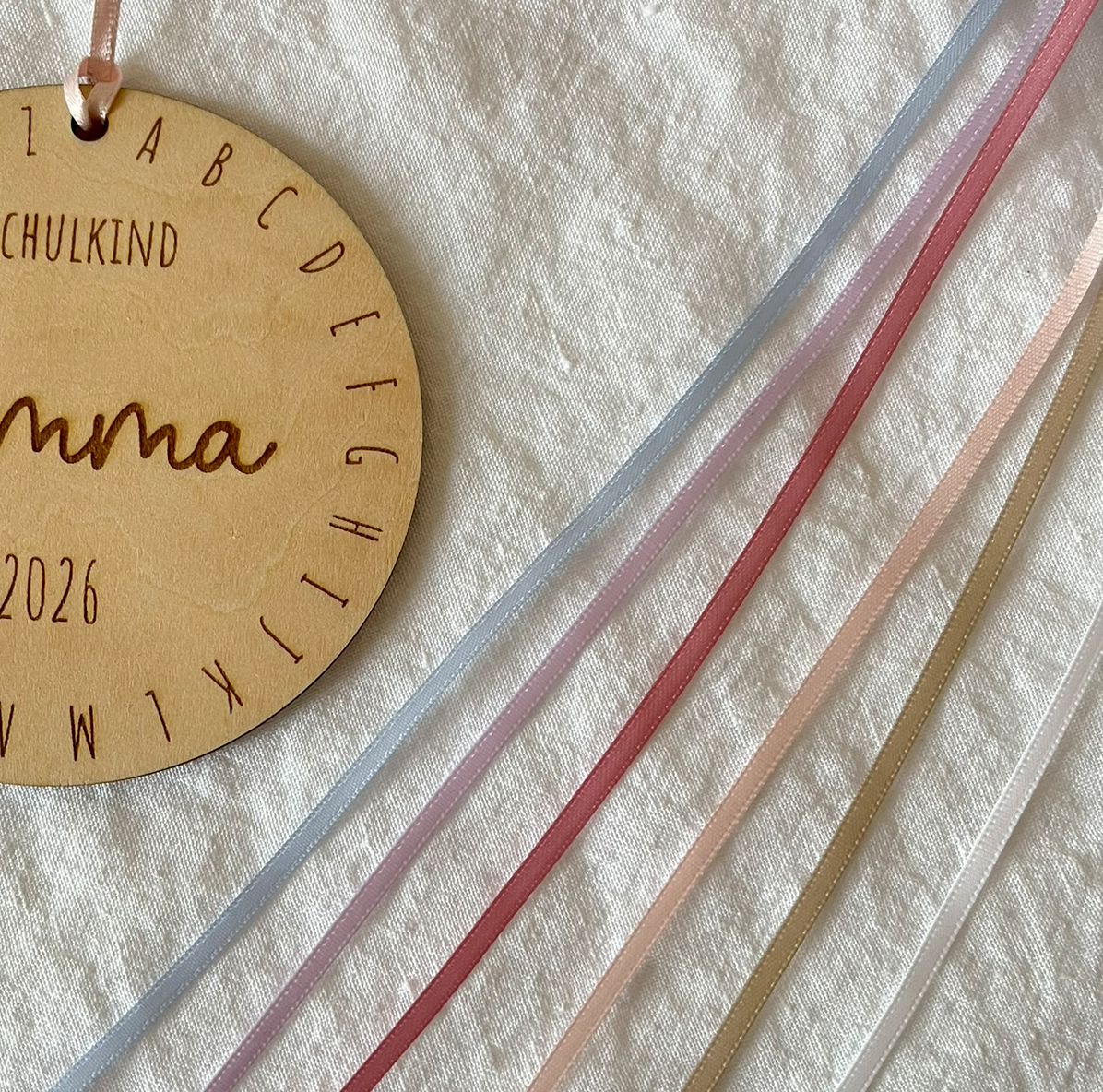 Holz Anhänger - Sei frech, wild & wunderbar - Punkte – Lasergravur Geschenk