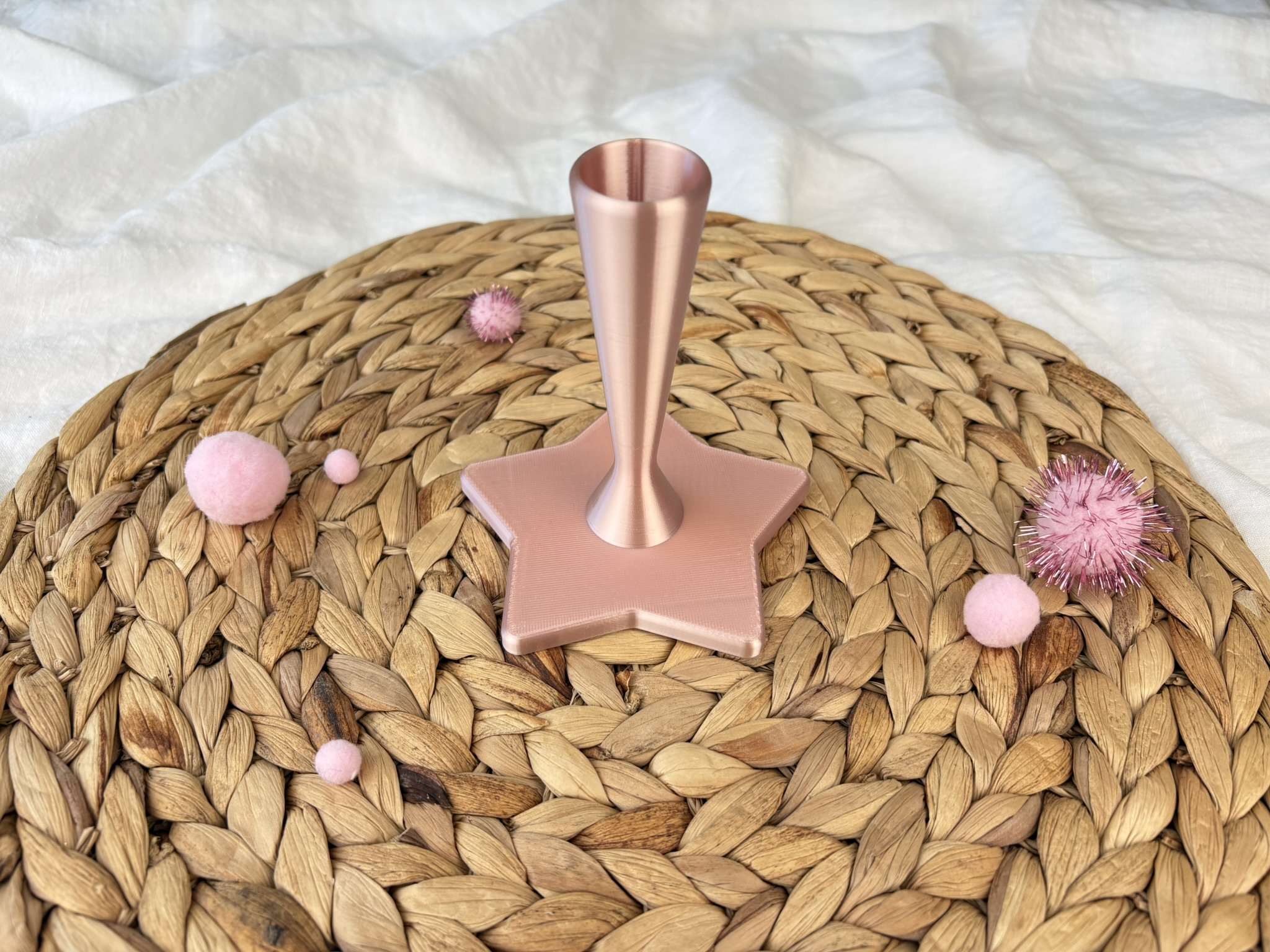 Schultütenständer Stern in Roségold, glänzend, 3D gedruckt (Foto 1)
